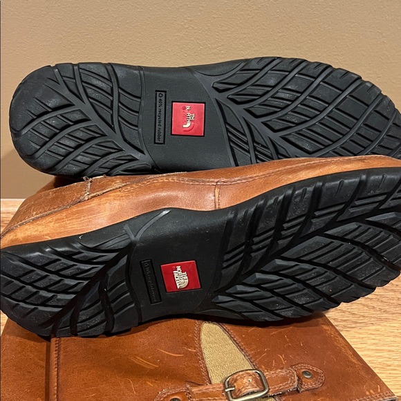 The North Face - Women’s Brown Leather Boots - Picture 4 of 5